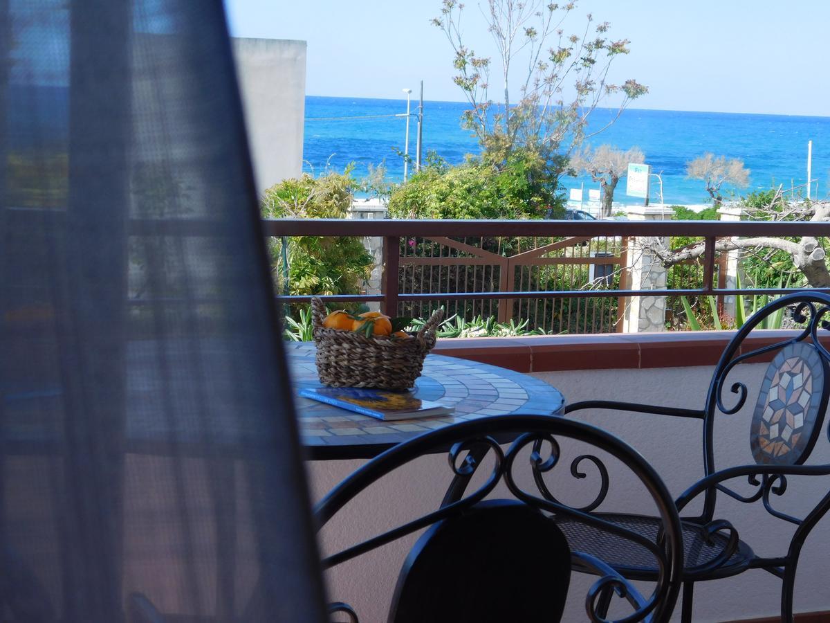 切法卢Stella Marina Sea & Sun住宿加早餐旅馆 外观 照片